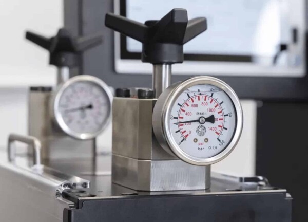 Afinia DLP-2200 High Volume Digital Label Press SKU: 40121 8 Afinia DLP-2200 High Volume Digital Label Press 8